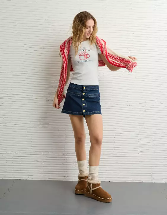 AE x The Summer I Turned Pretty Graphic Baby Tee - Image 5