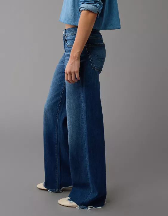 AE Dreamy Drape Stretch Low-Rise Baggy Wide-Leg Jean - Image 4