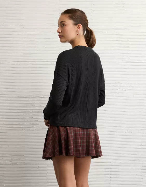 AE Long-Sleeve Waffle Plush Crew Neck Tee - Image 2