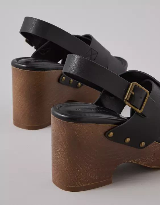 AE Criss-Cross Wedge Clog - Image 3