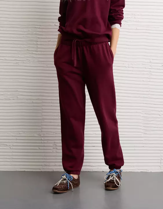 AE High-Waisted Sweatpant - Image 7